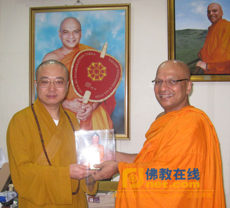 会见大马兰卡佛教会主席大马南传佛教首座达摩拉达那长老