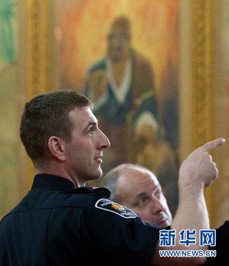 加拿大多伦多约克区警局的警员到佛教寺院湛山精舍参观（一）